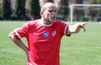 Dünyanın en yaşlı futbolcusu: 59 yaşında profesyonel ligde oynuyor