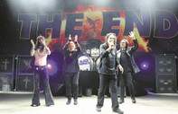 Black Sabbath veda konseri için sahneye çıkıyor