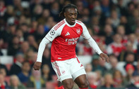 Hat-trick yapan Eze lig tarihine geçti: Londra derbisi Arsenal'in