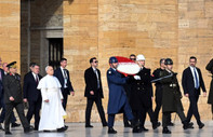 Papa, Anıtkabir defterine ne yazdı? Katoliklerin ruhani lideri Ankara'da