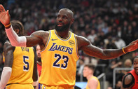 NBA'de Los Angeles Lakers son saniye üçlüğüyle kazandı