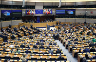 Avrupa Parlamentosu'nda yapay zeka yasağı: Kurumsal cihazlarda devre dışı bırakıldı