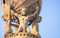 Atlas kimin yükünü taşıyor?