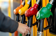 Benzine, bu gece yarısı 2 TL 74 kuruş zam bekleniyor