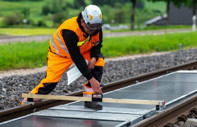 İsviçre'den dünyaya yeni enerji modeli: Tren raylarından elektrik üretilecek