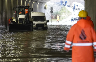 Meteoroloji'den 48 il için sarı ve turuncu kodlu uyarı: İstanbul'da yağış hafifledi