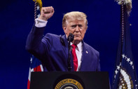 Trump mazot uğruna demokrasiyi satıyor