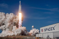 SpaceX, Uluslararası Uzay İstasyonu'na kargo mekiği gönderdi