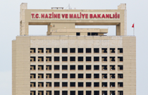 Hazine ve Maliye Bakan Yardımcısı Osman Çelik emeklilik dilekçesi verdi