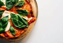 Pizzanın Yunan yemeği olduğu iddia edildi