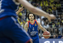 Anadolu Efes duyurdu: Shane Larkin ne zaman sahaya dönüyor?