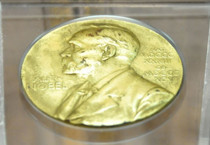 Nobel Kimya Ödülü, moleküllerin ayna görüntülerini çözen çalışmaya verildi
