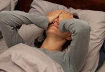 Gece uykuya dalmayı zorlaştırıyor: Sabah rutininde yapılmaması gereken 5 hata