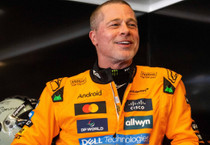 Brad Pitt, F1 pilotu Norris'in aracıyla hız turuna çıktı