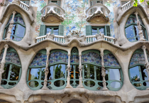 Gaudí, 100. yılında da zirvede: Ünlü Art Nouveau binasının gizemli dünyası açığa çıkıyor