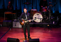 Ünlü şarkıcı Chris Isaak, Türkiye turnesine çıkıyor: Hayranlarına özel mesaj gönderdi