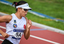 Milli pentatlet İlke Özyüksel, Dünya Kupası'nda finale yükseldi