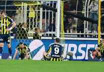 90+8'de yıkıldı: Fenerbahçe'den zirve yarışında kritik puan kaybı