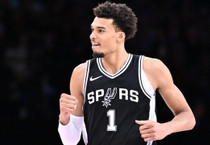 Wembanyama, NBA tarihine geçti: 22 yaşında 'yılın savunma oyuncusu' seçildi