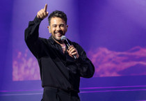 Emre Altuğ “Bir Pop Masalı” ile 14 Mayıs’ta Zorlu PSM’de!