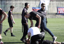 Amatör lig maçında kavga: Polis sahaya girdi, dört kırmızı kart çıktı