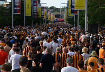 Hull City bugün Premier Lig'i kutlayacak