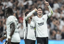 Vlahovic'in yıldızlaştığı maçta Beşiktaş farklı kazandı