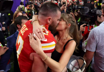 Travis Kelce, 35 milyon dolarlık Ponzi dolandırıcılığının mağdurları arasında