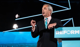 Soruşturma altındaki Nigel Farage'dan sürpriz istifa: "Beni halk yargılasın" dedi