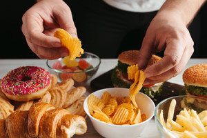 Ultra işlenmiş gıdalar kalp krizi ve felç riskini yüzde 67 artırıyor