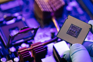 Google'ın Intel'e 3 milyondan fazla çip siparişi vermesiyle hisselerde sert yükseliş yaşandı