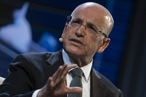 Bakan Şimşek yanıtladı: Borsa İstanbul işleme kapatılacak mı?