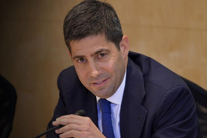 Trump'ın Fed başkanlığına aday gösterdiği Warsh faizleri indirmek istiyor