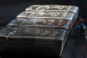 Altın ve gümüş Fed tutanakları öncesi sert yükselişte