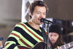 Harry Styles 4 yıl sonra yeni albümüyle geri döndü: 12 şarkı dinleyici ile buluştu
