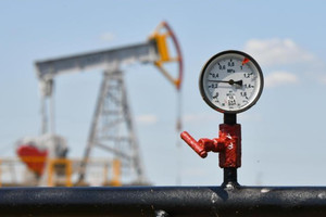 Türkiye zorunlu petrol stoklarını piyasaya açıyor