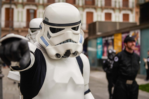 Star Wars mirası değer katladı: C-3PO başlığı 1 milyon dolara satıldı