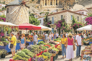 Alaçatı, kitap günleri ile hafızasını tazeliyor