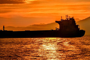 Petrol fiyatları neden savaş öncesi fiyatlara düşmüyor?