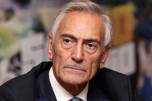 İtalyan futbolunda peş peşe istifalar: Başkan Gravina ve Buffon görevini bıraktı