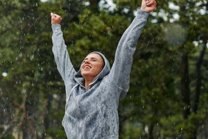 Ruh halini ve sağlığı nasıl etkiliyor?: Yağmurda dışarı çıkmanın 4 faydası