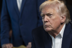 Trump: İran'da enerji santralleri ve köprülerini vurmaya yakınım