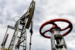 Brent petrol, jeopolitik risklerin azalmasıyla geriliyor