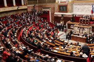 Fransa'da parlamentodan 'ölmeye yardım' yasasına onay