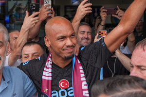 Trabzonspor'un prensipte anlaşmaya vardığı Fabinho, Trabzon'a geldi
