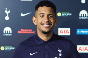 Tottenham, Savinho'yu transfer etti