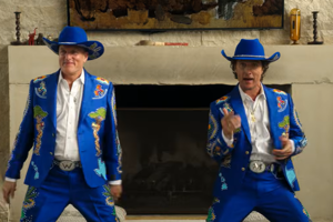 Yıllardır merak edilen soru dizi oldu: Matthew McConaughey ve Woody Harrelson kardeş mi?