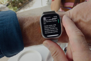 Apple Watchların tartışma yaratan yeni özelliği: Konuşmaların son 15 saniyesini dinleyip metne döküyor