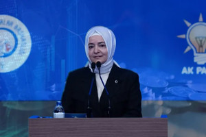 Yeni Parti'den eski bakan Kaya hakkında 1,3 milyarlık hisse iddiası