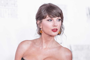 MTV Video Müzik Ödülleri: Beyoncé'yi geride bırakan Taylor Swift bir rekora imza attı